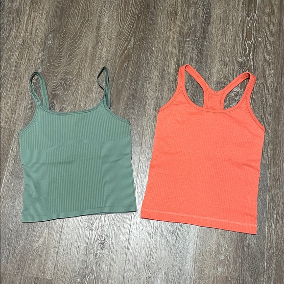 NWOT Lululemon Matching Bundle. Size Tops 4/Bottom 2 - Picture 3 of 12